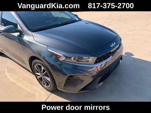 Certified 2022 Kia Forte LXS FWD image 5