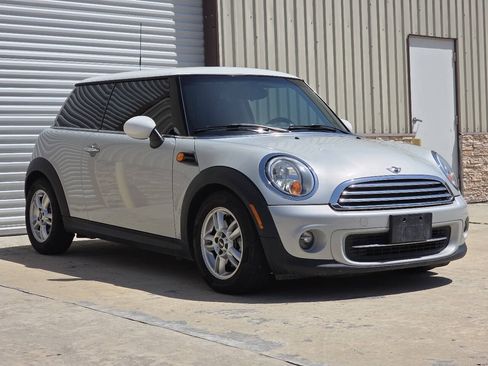 Used 2013 MINI Cooper Hardtop FWD image 6
