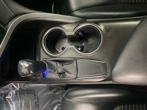 Used 2021 Toyota Camry SE image 26