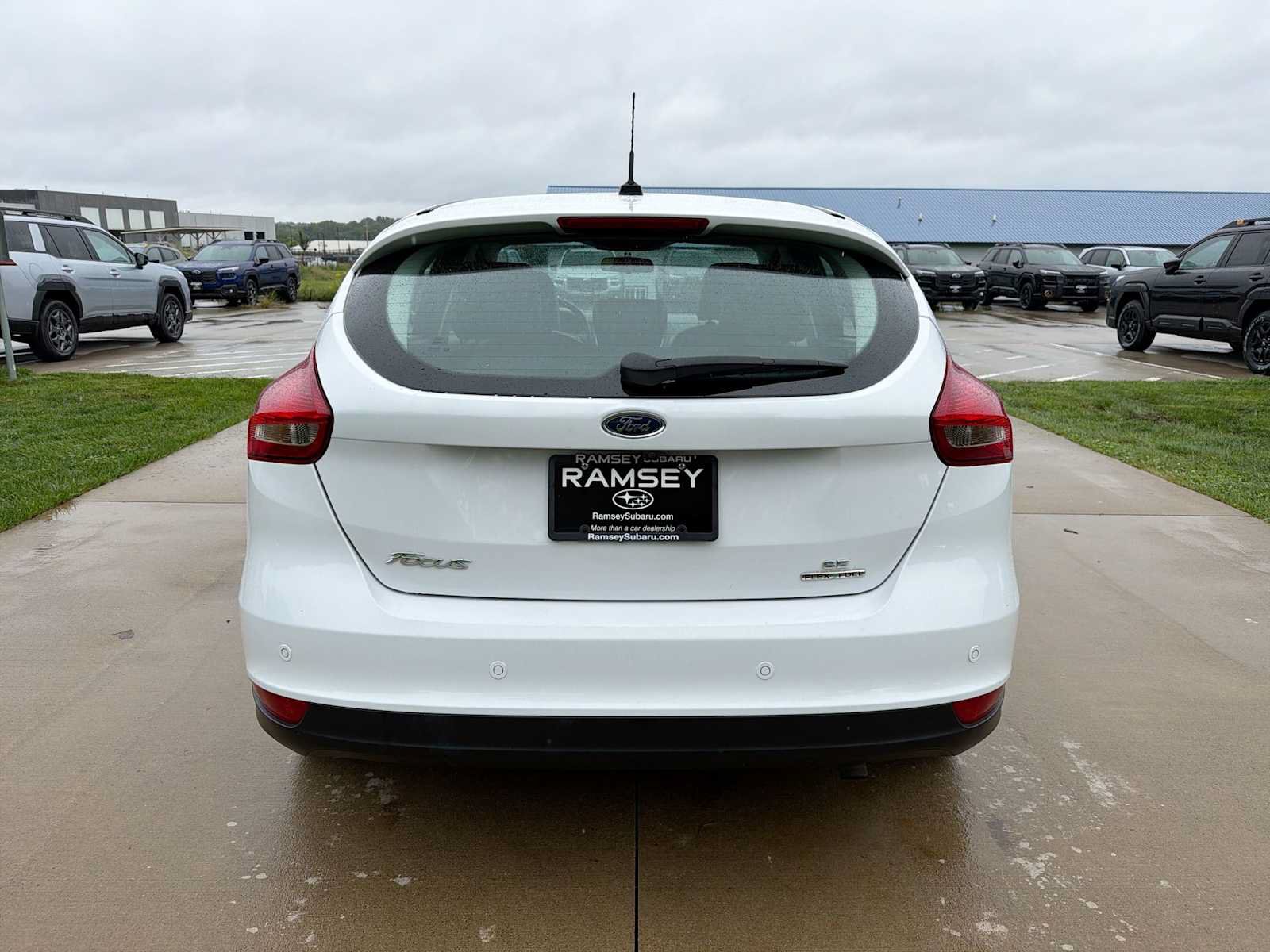 Used 2016 Ford Focus SE w/ Equipment Group 201A FWD image 5