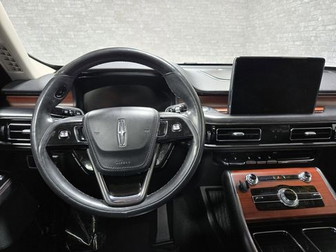 Used 2022 Lincoln Aviator Reserve w/ Equipment Group 201A image 17