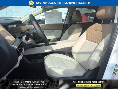 New 2026 Nissan Murano Platinum w/ Cargo Package AWD/4WD image 11