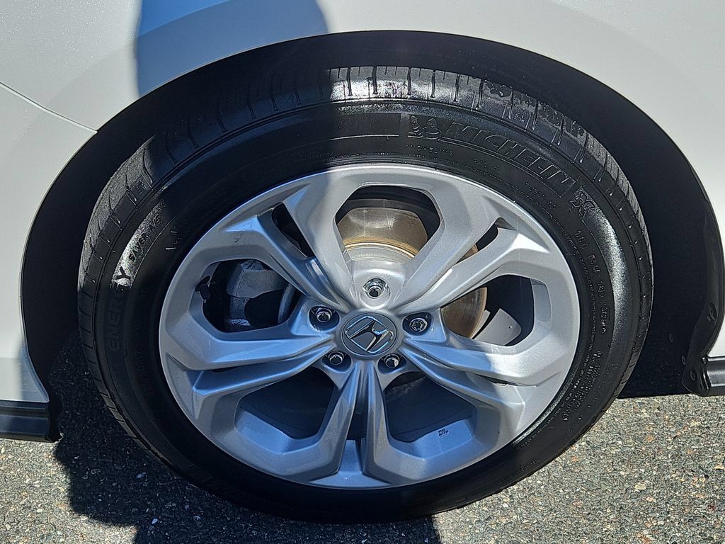 Certified 2025 Honda Accord LX image 7