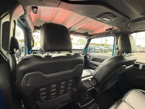 Used 2022 Jeep Wrangler Unlimited Rubicon 4xe w/ Cold Weather Group AWD/4WD image 26