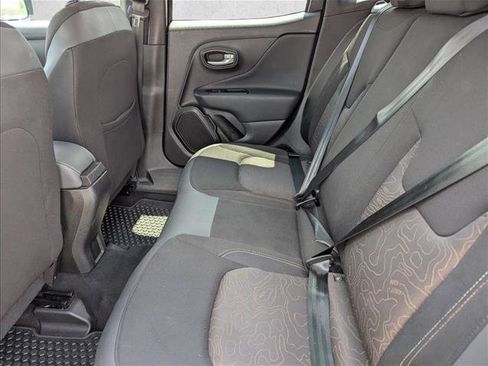 Used 2023 Jeep Renegade Latitude AWD/4WD image 25