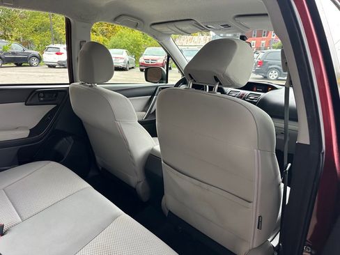 Used 2015 Subaru Forester 2.5i w/ Alloy Wheel Package image 14