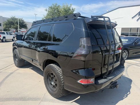 Used 2018 Lexus GX 460 Premium w/ Premium Package AWD/4WD image 2