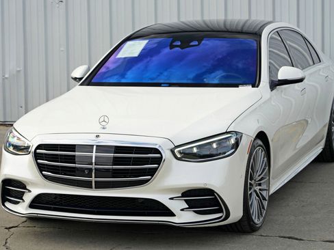 Used 2022 Mercedes-Benz S 500 4MATIC w/ AMG Line Package image 62