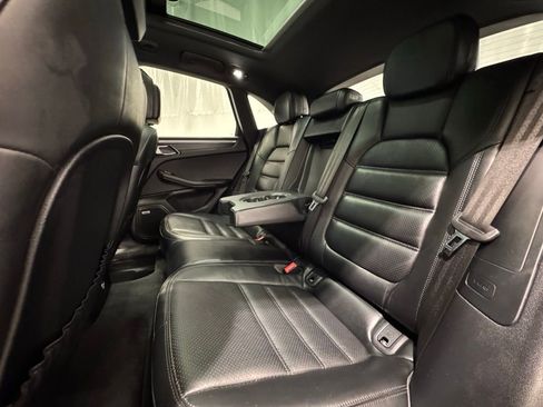 Used 2023 Porsche Macan GTS image 28