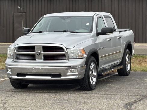 Used 2012 RAM 1500 Big Horn w/ Chrome Accents Group image 4