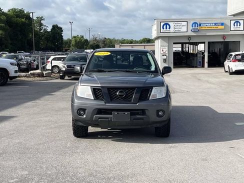 Used 2019 Nissan Frontier SV w/ Value Truck Package AWD/4WD image 8