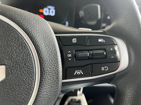 Certified 2023 Kia Sportage LX AWD/4WD image 19