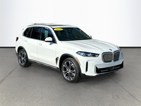 Used 2024 BMW X5 sDrive40i w/ Premium Package image 1