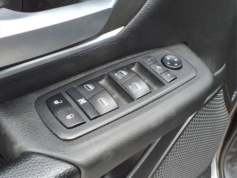 Used 2021 RAM 1500 Big Horn AWD/4WD image 17