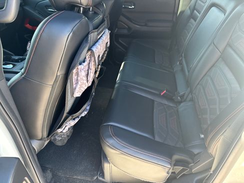 Used 2025 Nissan Frontier PRO-4X w/ Pro Premium Package image 19