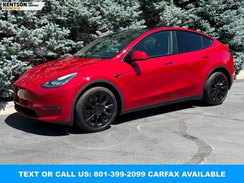 Used 2022 Tesla Model Y Long Range AWD/4WD image 1