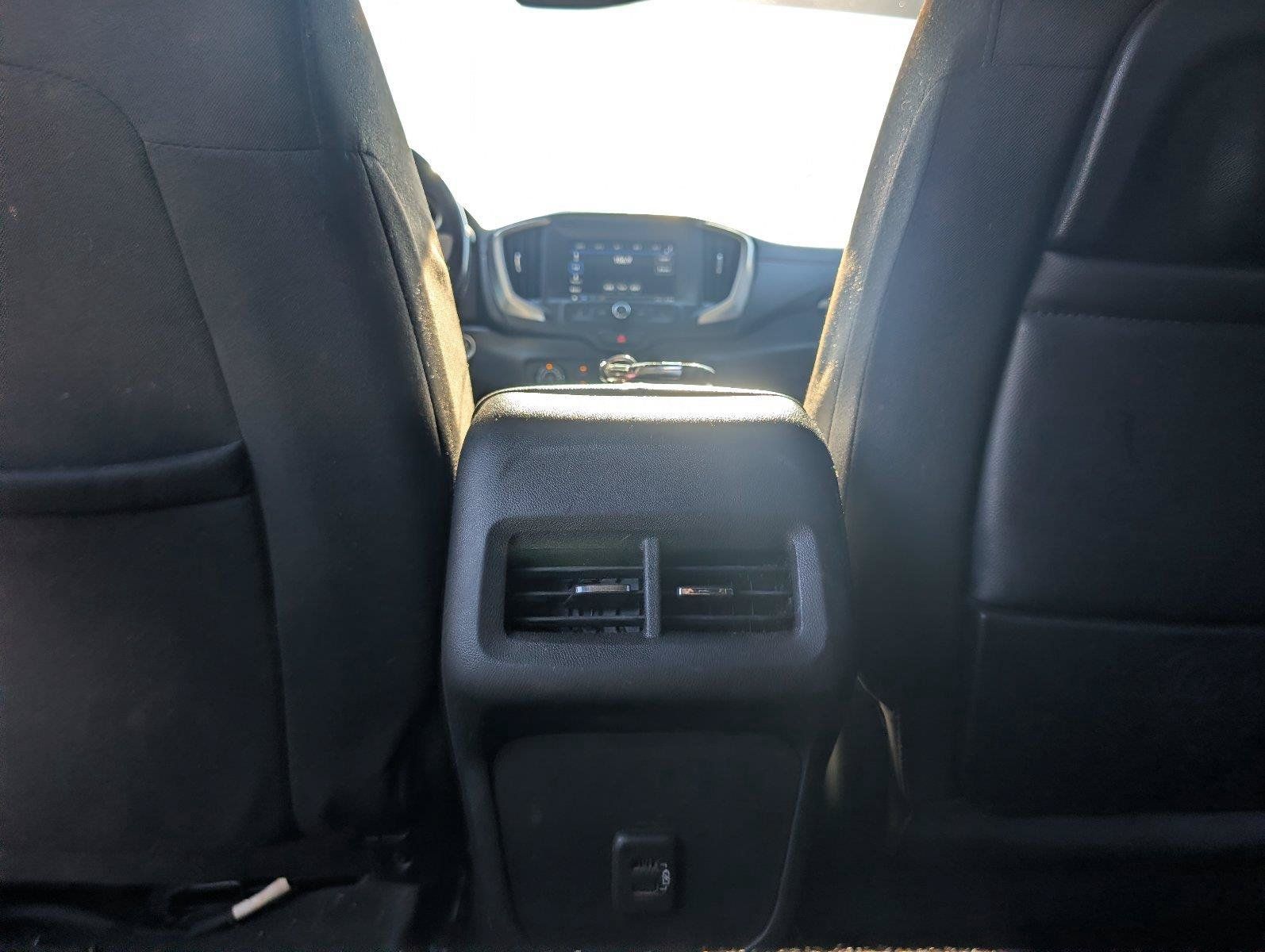 Used 2018 GMC Terrain SLE FWD image 33