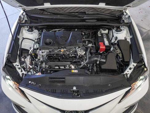 Used 2022 Toyota Camry LE image 20