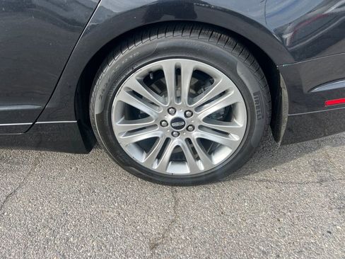 Used 2014 Lincoln MKZ FWD image 18