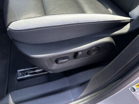 Certified 2024 Buick Envision Sport Touring AWD/4WD image 12