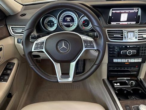 Used 2015 Mercedes-Benz E 350 4MATIC Wagon image 15