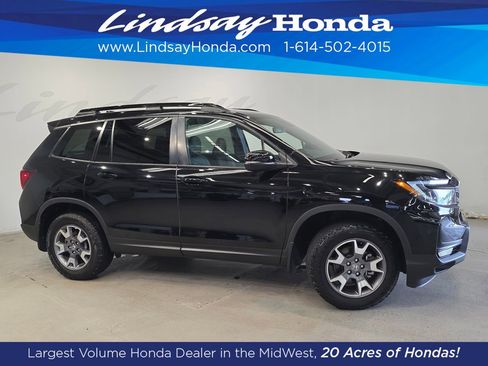 Used 2023 Honda Passport TrailSport image 4