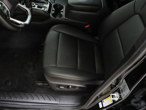 Used 2025 Chevrolet Colorado Trail Boss image 15