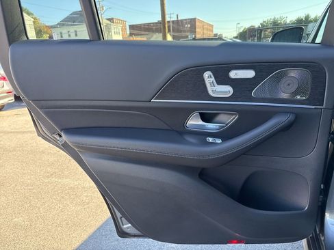 New 2026 Mercedes-Benz GLS 450 4MATIC image 17