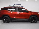 Used 2023 GMC Terrain SLE w/ Driver Convenience Package image 5