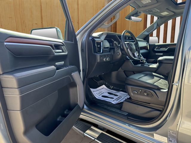Used 2025 GMC Sierra 1500 Denali w/ Technology Package AWD/4WD image 38