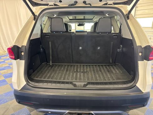 Used 2024 Toyota Grand Highlander AWD image 27