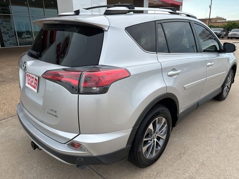 Used 2016 Toyota RAV4 XLE image 7