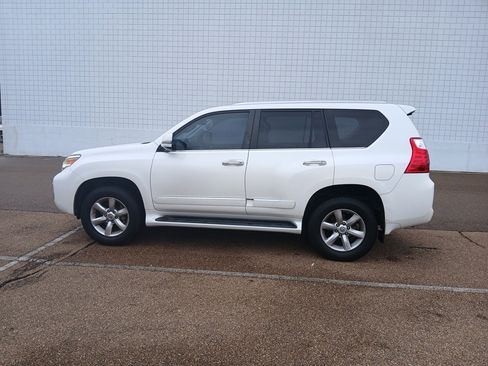 Used 2013 Lexus GX 460 image 18