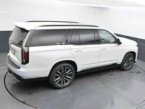 Used 2024 Cadillac Escalade Sport Platinum w/ LPO, Floor Liner Package AWD/4WD image 48