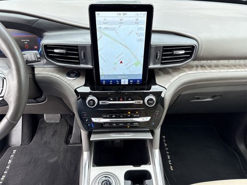 Used 2022 Ford Explorer Platinum w/ Equipment Group 601A image 37