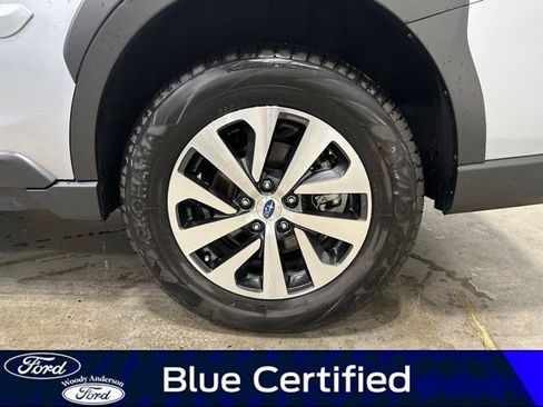 Used 2025 Subaru Outback Premium image 8