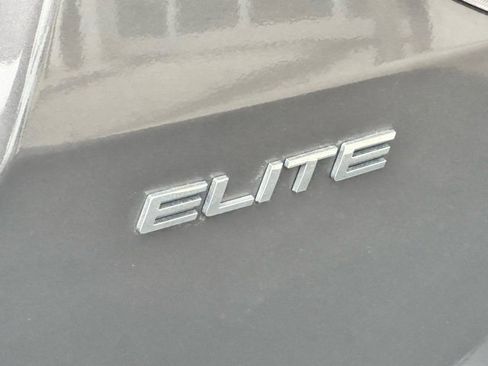 Used 2014 Honda Odyssey Touring Elite image 4