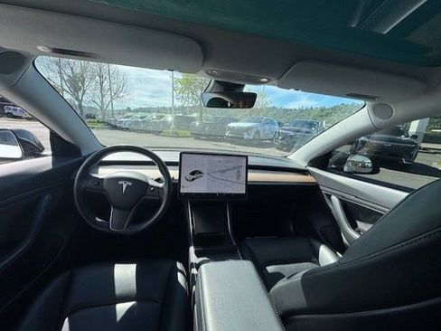 Used 2019 Tesla Model 3 Long Range image 11
