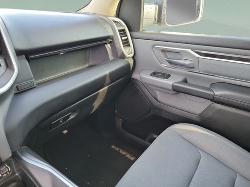 Used 2019 RAM 1500 Big Horn AWD/4WD image 22