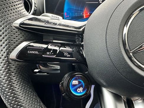 Used 2025 Mercedes-Benz GLC 43 AMG 4MATIC image 25