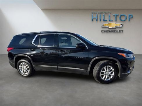Used 2020 Chevrolet Traverse LT image 3
