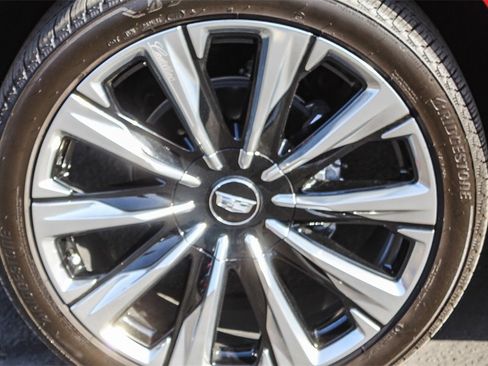 Used 2025 Cadillac Escalade ESV Premium Luxury Platinum image 10