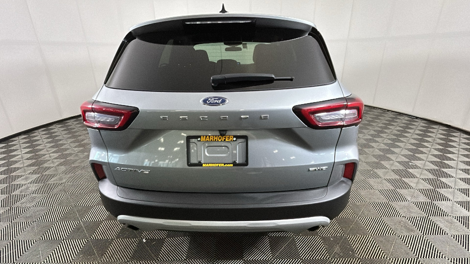 Used 2024 Ford Escape Active AWD/4WD image 4