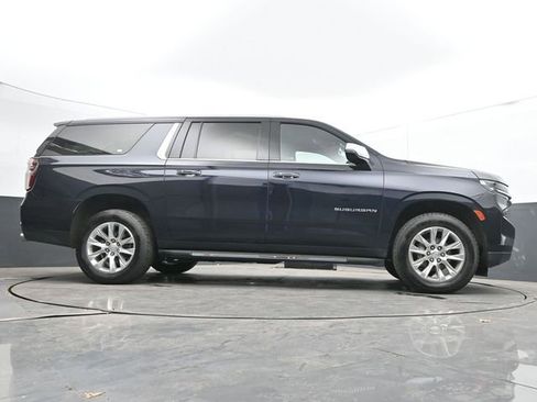 Used 2023 Chevrolet Suburban Premier AWD/4WD image 55