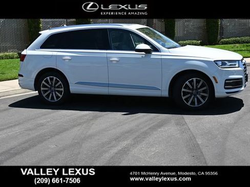 Used 2017 Audi Q7 2.0T Premium Plus w/ Premium Plus Package AWD/4WD image 3