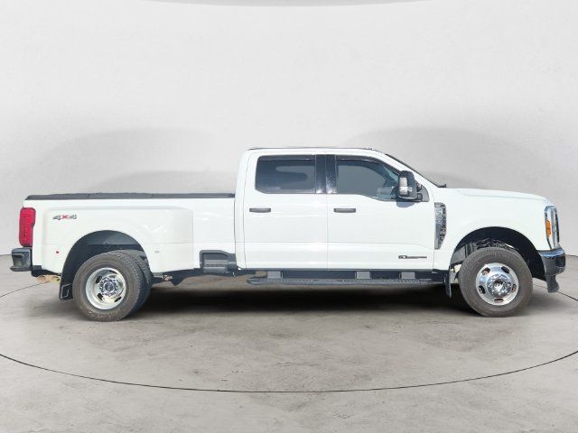 Used 2024 Ford F350 XLT AWD/4WD image 4