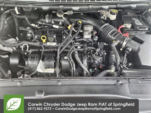 Used 2020 Ford Edge Titanium image 32