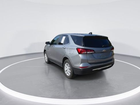 Used 2024 Chevrolet Equinox LT AWD/4WD image 9