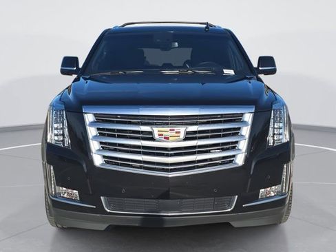 Used 2018 Cadillac Escalade Platinum image 8