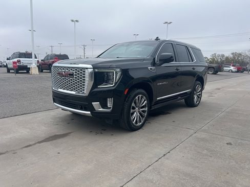 Used 2021 GMC Yukon Denali w/ Denali Premium Package image 1